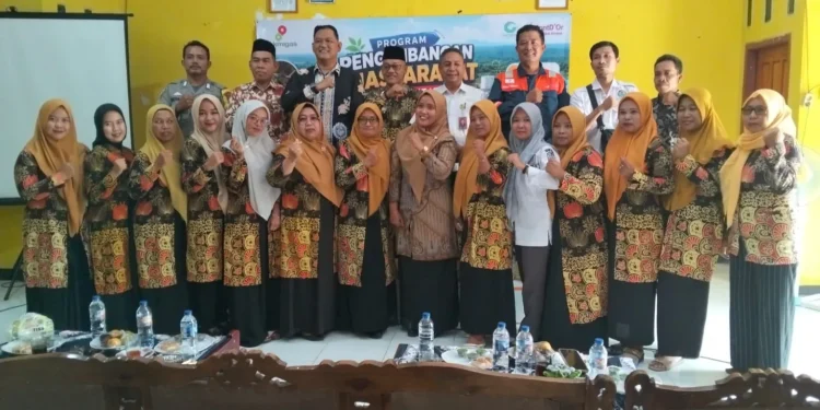 Dorong UMKM Naik Kelas, SKK Migas – MontD’Or Oil Tungkal Ltd Fasilitasi Alat dan Bimtek Membatik Kader PKK Mengupeh