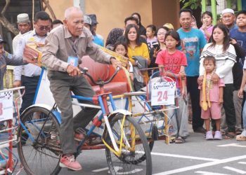 Bupati Anwar Sadat Dorong Becak Tetap Eksis, Lomba Becak Hias Semarakkan HUT RI dan Hari Jadi Tanjab Barat