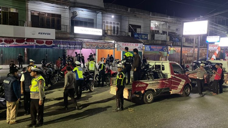 Polres Sarolangun dan Polsek Jajaran Tertibkan Knalpot Brong