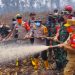 Gubernur Al Haris Bersama Pangdam TIB Turun ke Kawasan Gambut Londerang Padamkan Karhutla