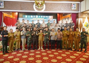 Gubernur Al Haris Tegaskan Penanganan Karhutla Jambi Harus Terpadu, Tidak Boleh Ada Keraguan Bertindak