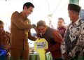 Bupati Fadhil Arief Serahkan Rumah Layak Huni untuk Keluarga Yusroh, Dorong Warga Binaan Kembali Bermanfaat
