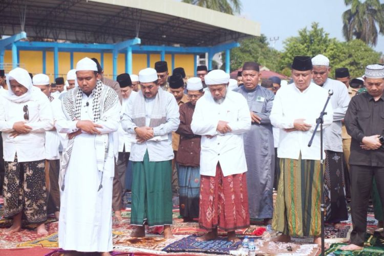 Pemkab Tanjab Barat Gelar Shalat Istisqa