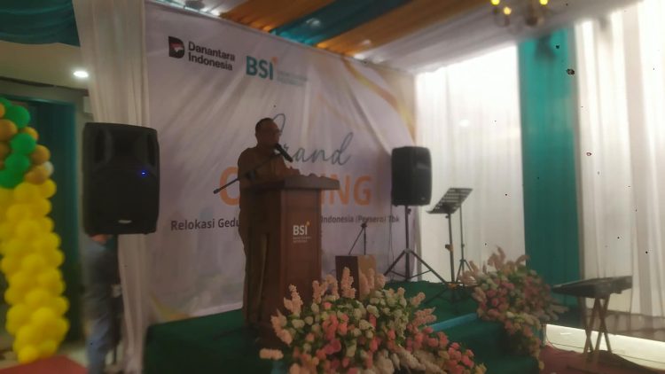 Bupati Sarolangun Resmikan Kantor Cabang Bank Syariah Indonesia di Singkut