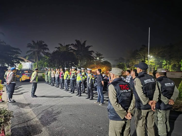 Dua Pria Diduga Pungli Angkutan Batu Bara Diamankan Saat Patroli KRYD Polres Sarolangun