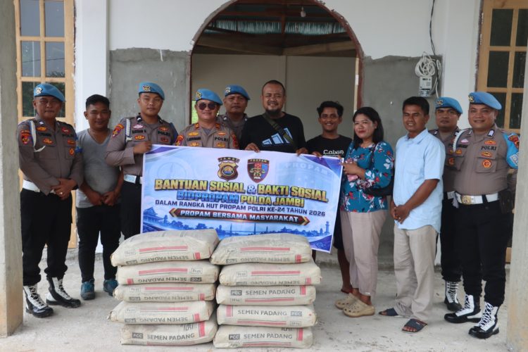Propam Polres Sarolangun Tebar Kepedulian di HUT ke-24, Bantu Masjid hingga Warga Dhuafa